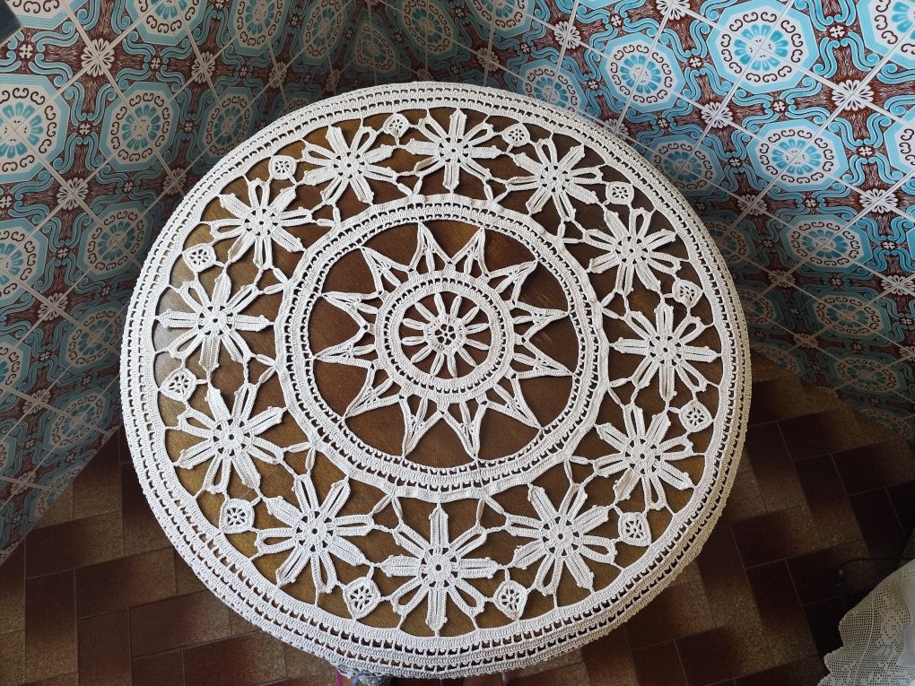 Toalha de renda redonda