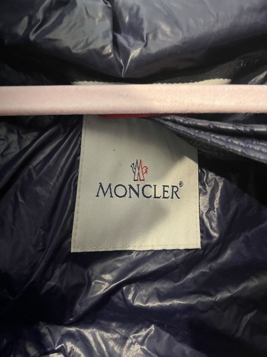 Niebieska kurtka moncler męska