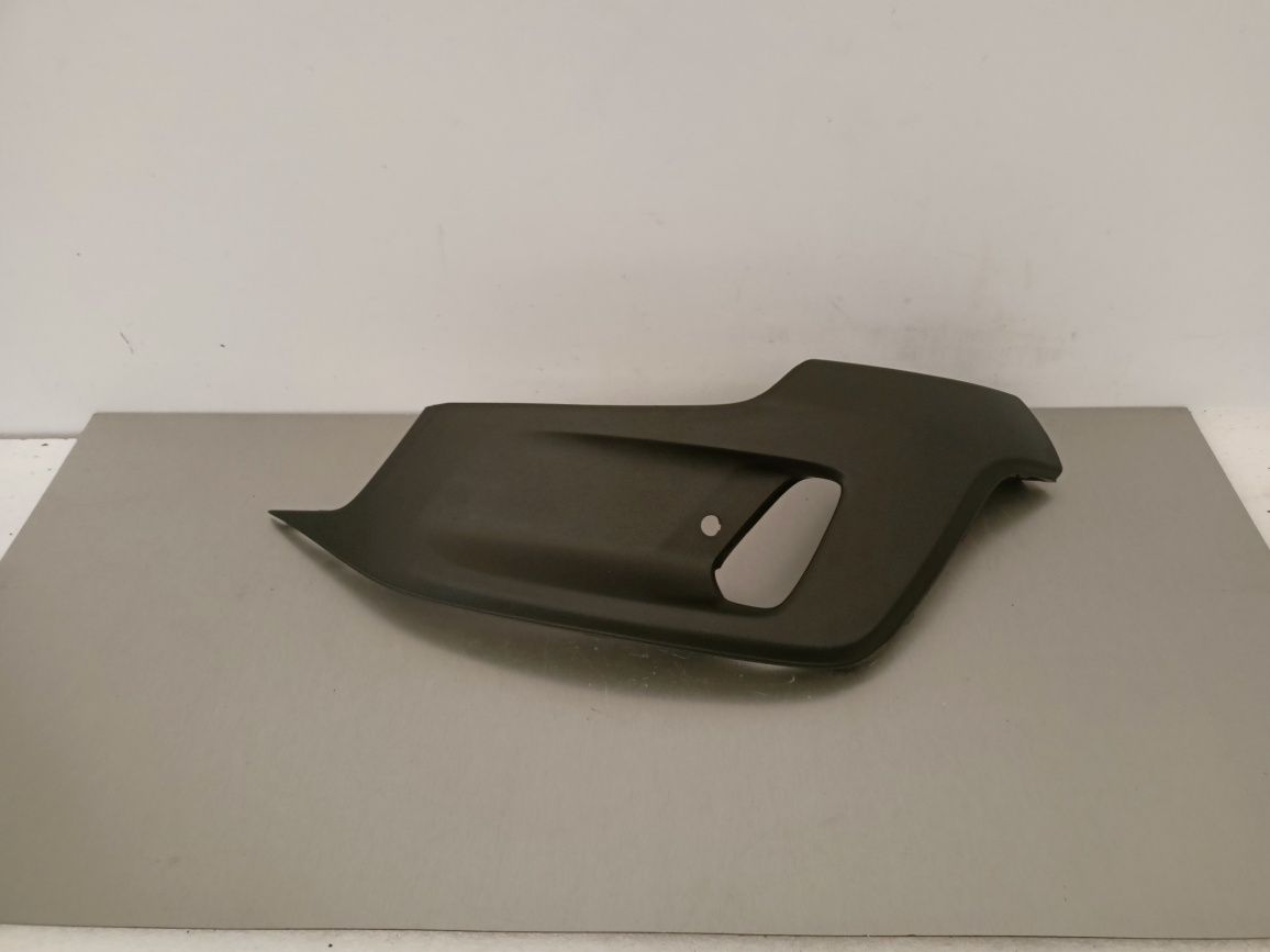 Volvo V40 II 2 Cross Country spoiler listwa zderzaka prawy przód xc40