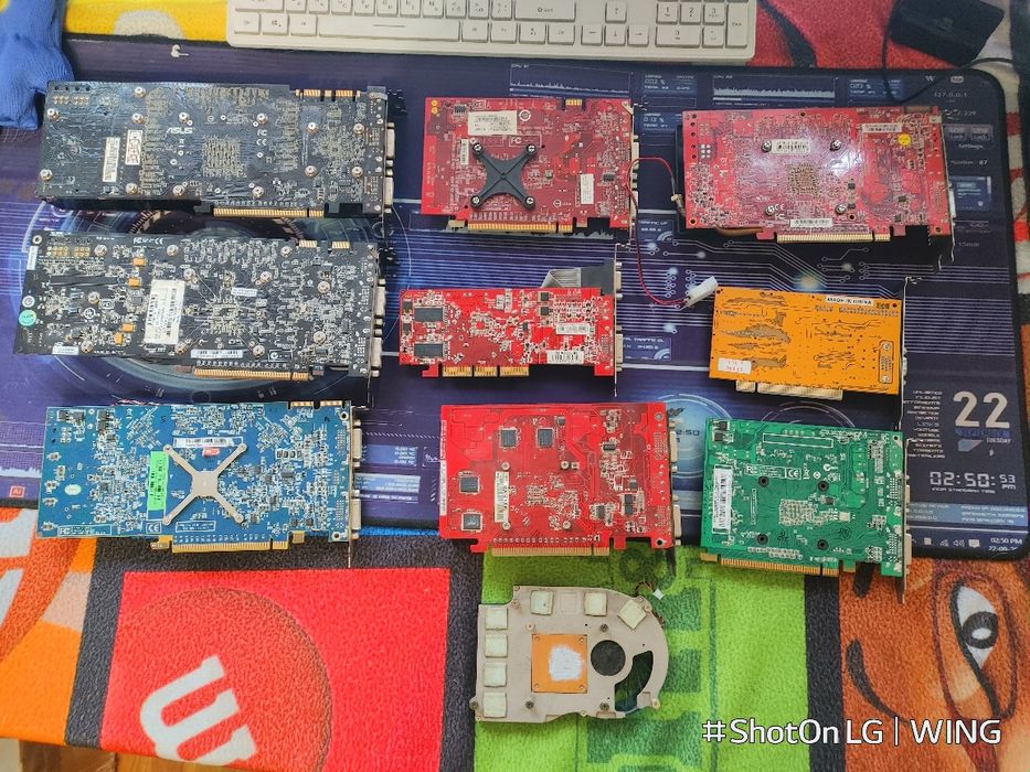 Відеокарти під відновлення також є справні різних роз'ємів