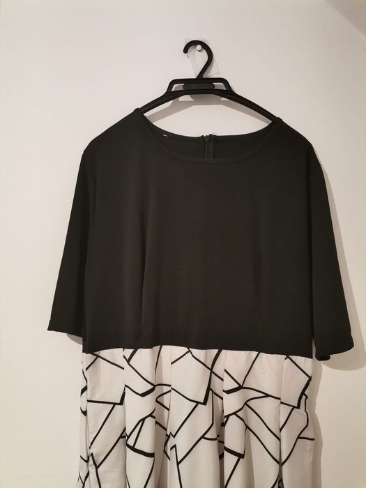 Sukienka czarno-biała M/L