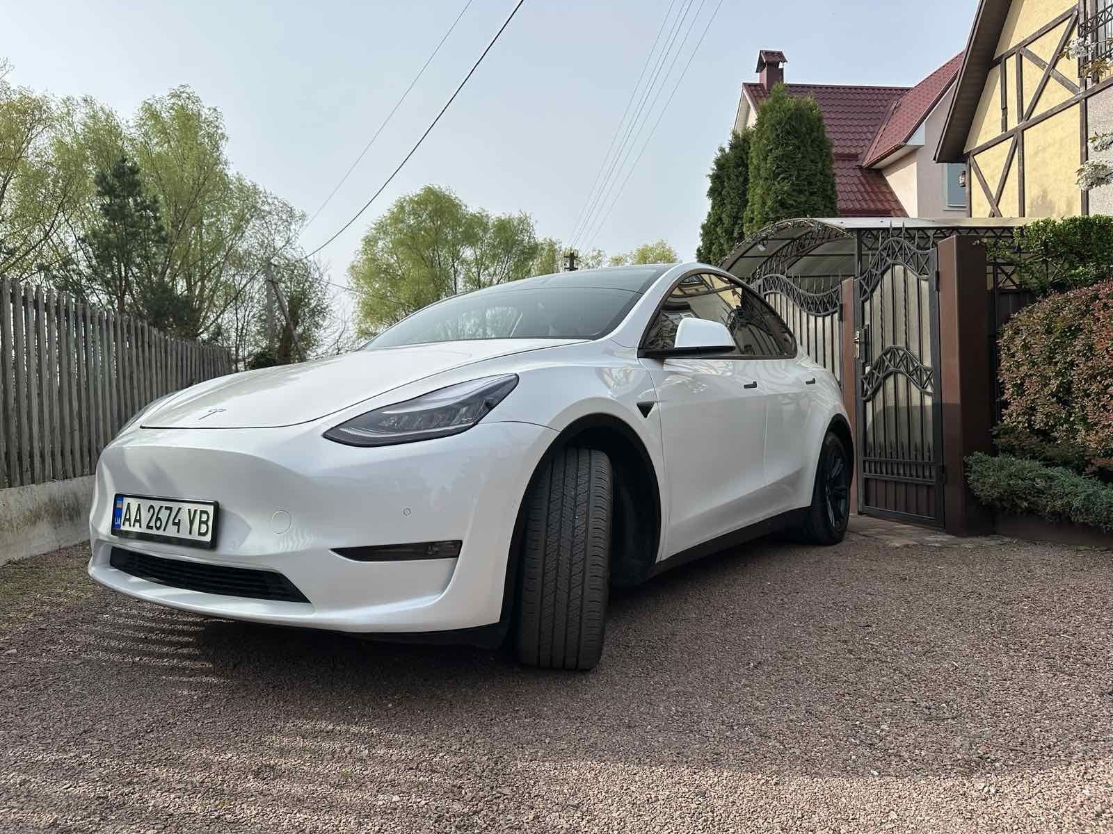 Tesla Model Y 2021