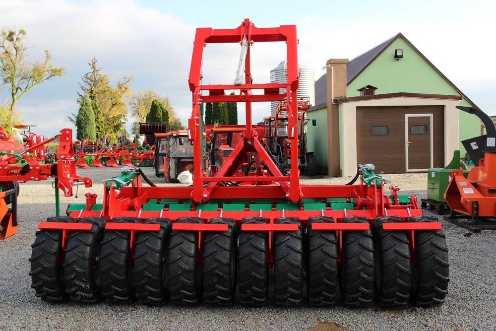Agregat talerzowy półzawieszany 3,0 Agro-Masz
