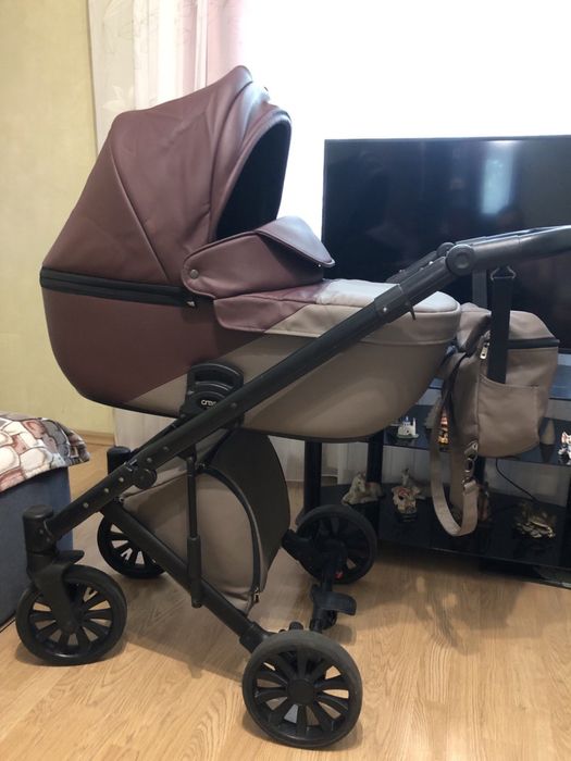 Продам коляску Anex Cross (versus)