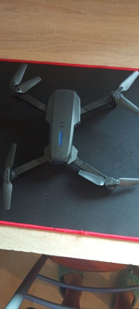 Vendo drone e88 estragado