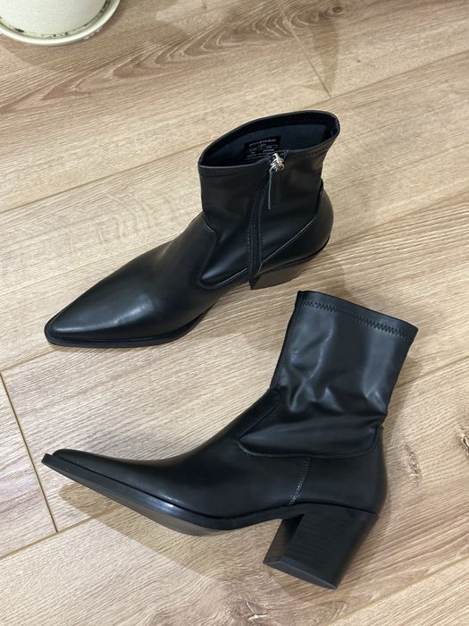 Козаки/казаки/ботильйони/черевики zara 38