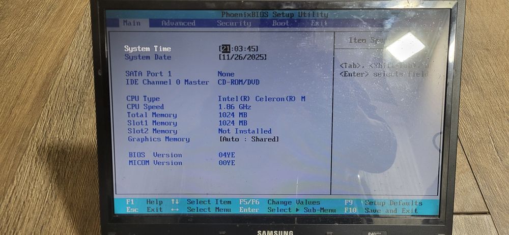 Ноутбук запчастини