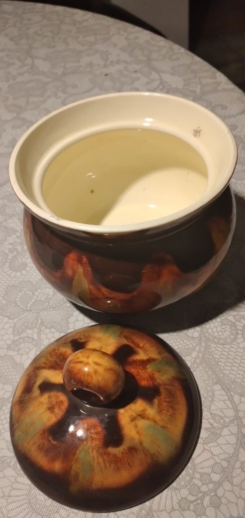 Piękna, z lat 80 tych,  bombonierka porcelanowa ZSRR