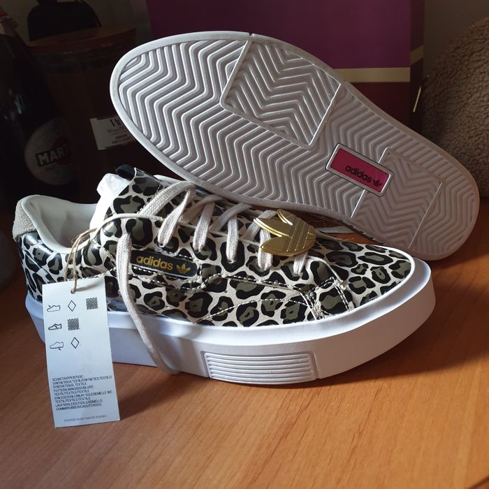 Новые Кроссовки лео 24.5см женские леопард Adidas original 38.5-38 alp
