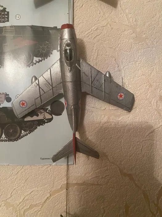 Сборная модель Миг-15 1/72 Hobby boss
