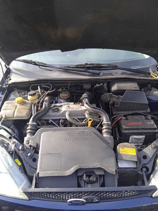 Focus 1.8 tddi comercial bom estado