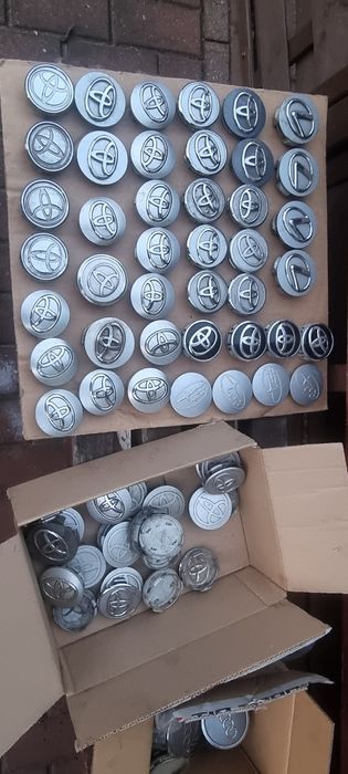 Dekielki do felg aluminiowych Volvo peugeot citroen nissan toyota vw