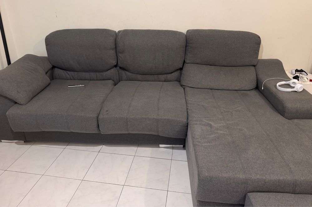 Sofá de 3 lugares com chaise long