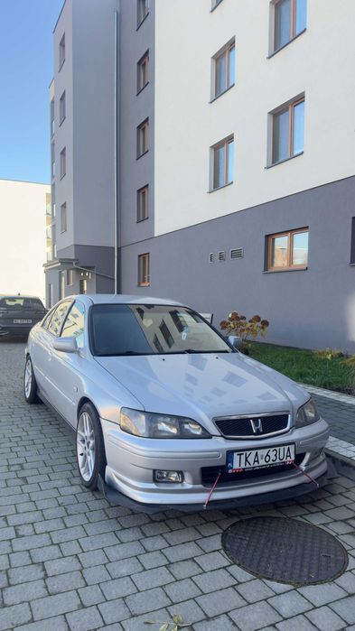 Honda Accord VI 2000r.