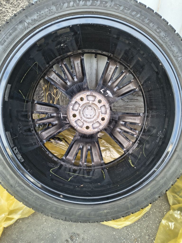 Koła Felgi Renault 19" Initiale Paris Talisman z oponami zim. Dunlop