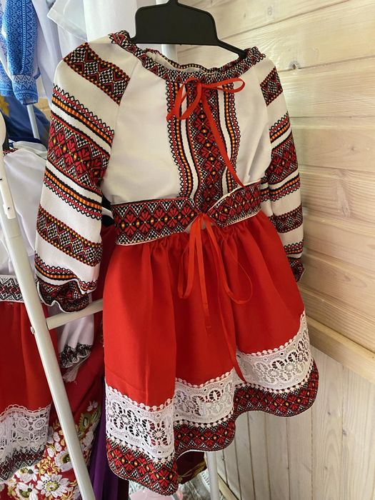 Вишиванка для дівчаток