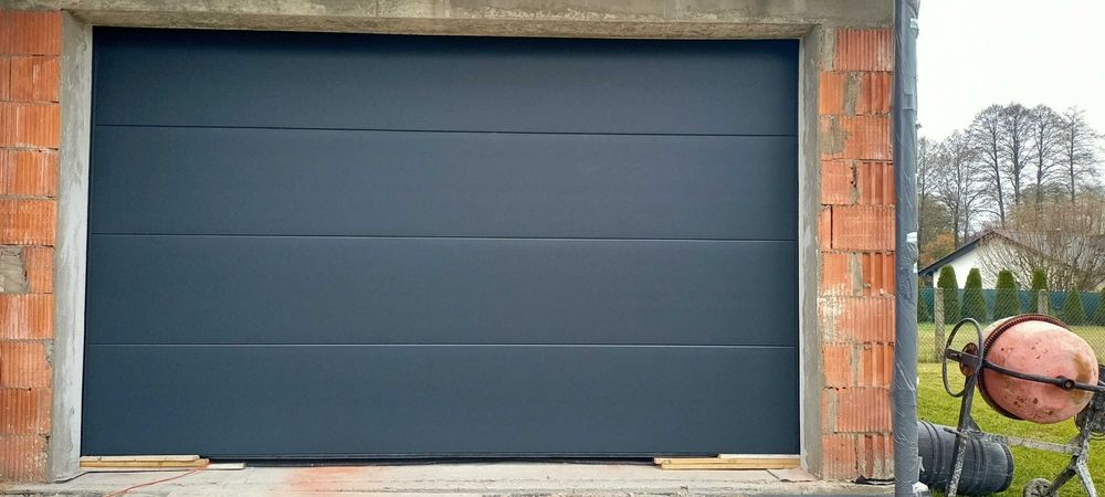 Bramy garażowe segmentowe producent SAQEL