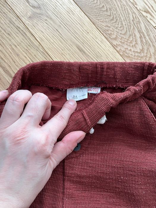 ZARA spodenki bordowe 98-104 stan SUPER
