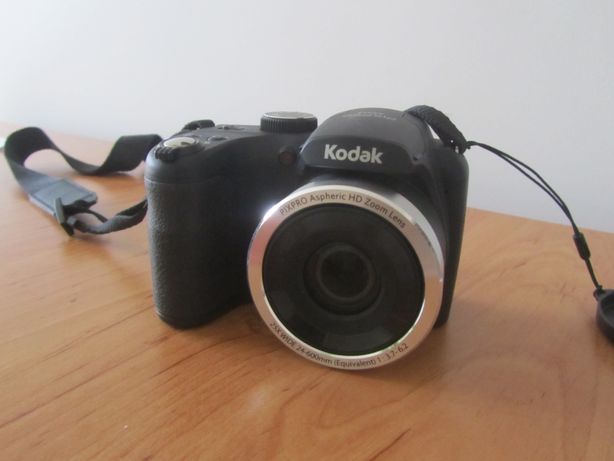 Maquina fotográfica pouco uso Kodak