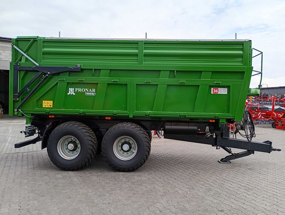 Przyczepa skorupowa z bocznym wysypem PRONAR T669/1 - cena PROMOCYJNA