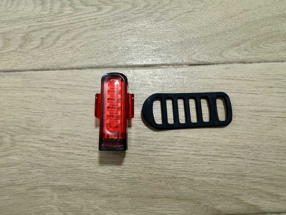 Luz bicicleta Lezyne - Strip Drive+ Alert StVZO