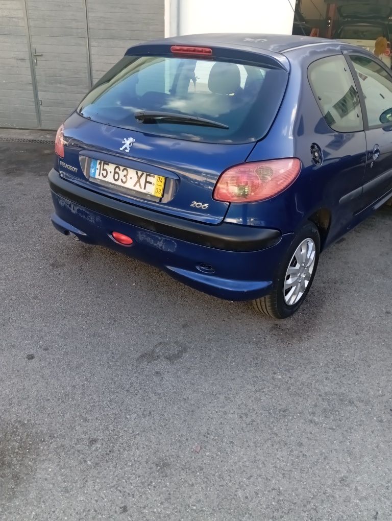 Peugeot 206 3 portas 5 lugares