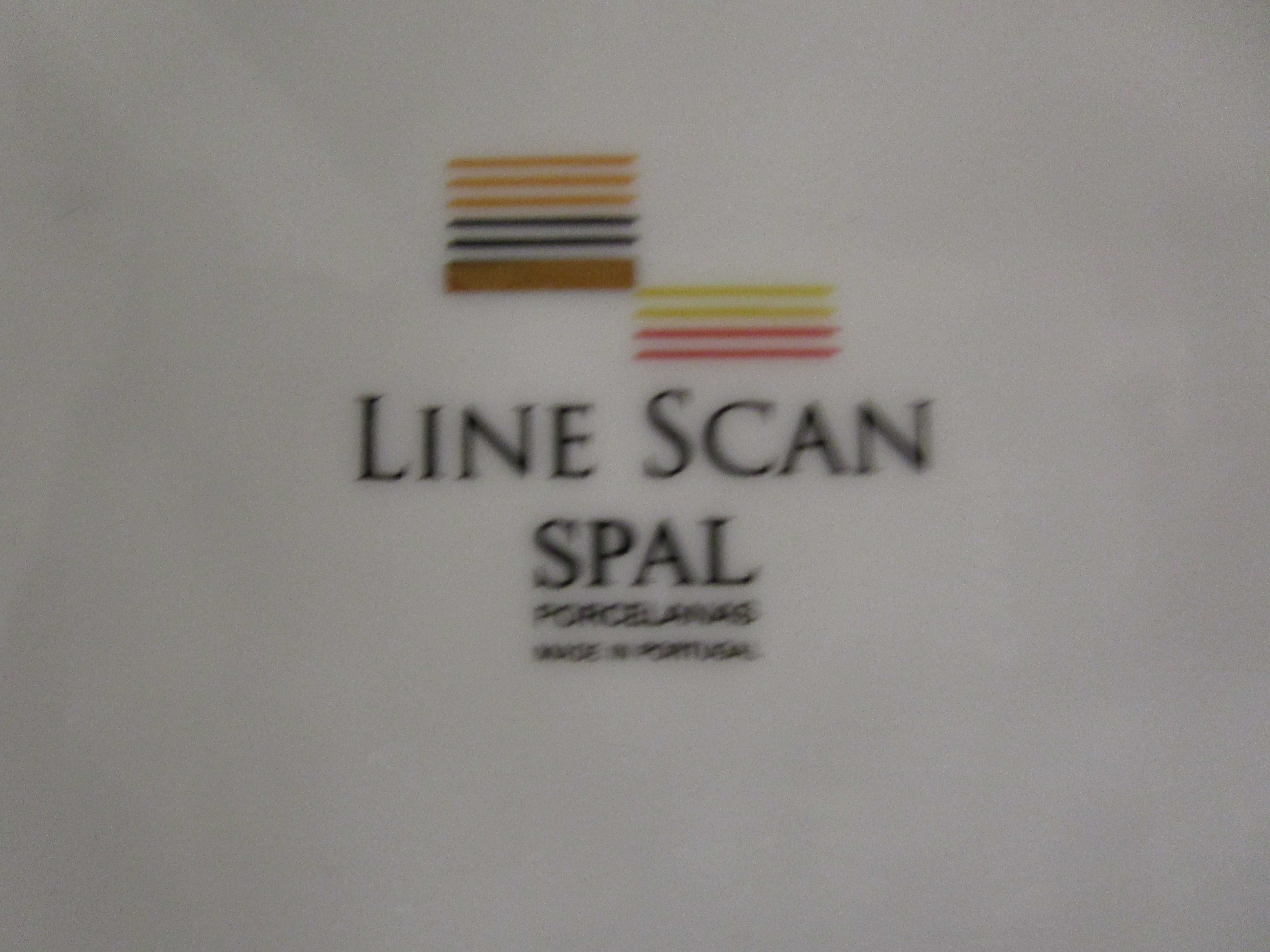 Peça de decoração em porcelana SPAL Goldline