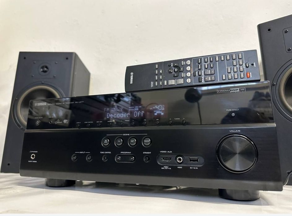 Pilot !Amplituner Yamaha RX-V677., HDMI, Wi-Fi i LAN, 4K, 7*150Watt, A
