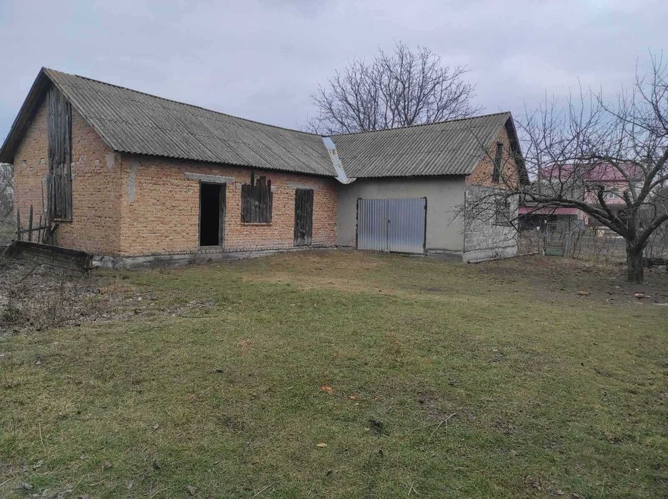 будинок та земельна ділянка 10 сот., м. Радехів