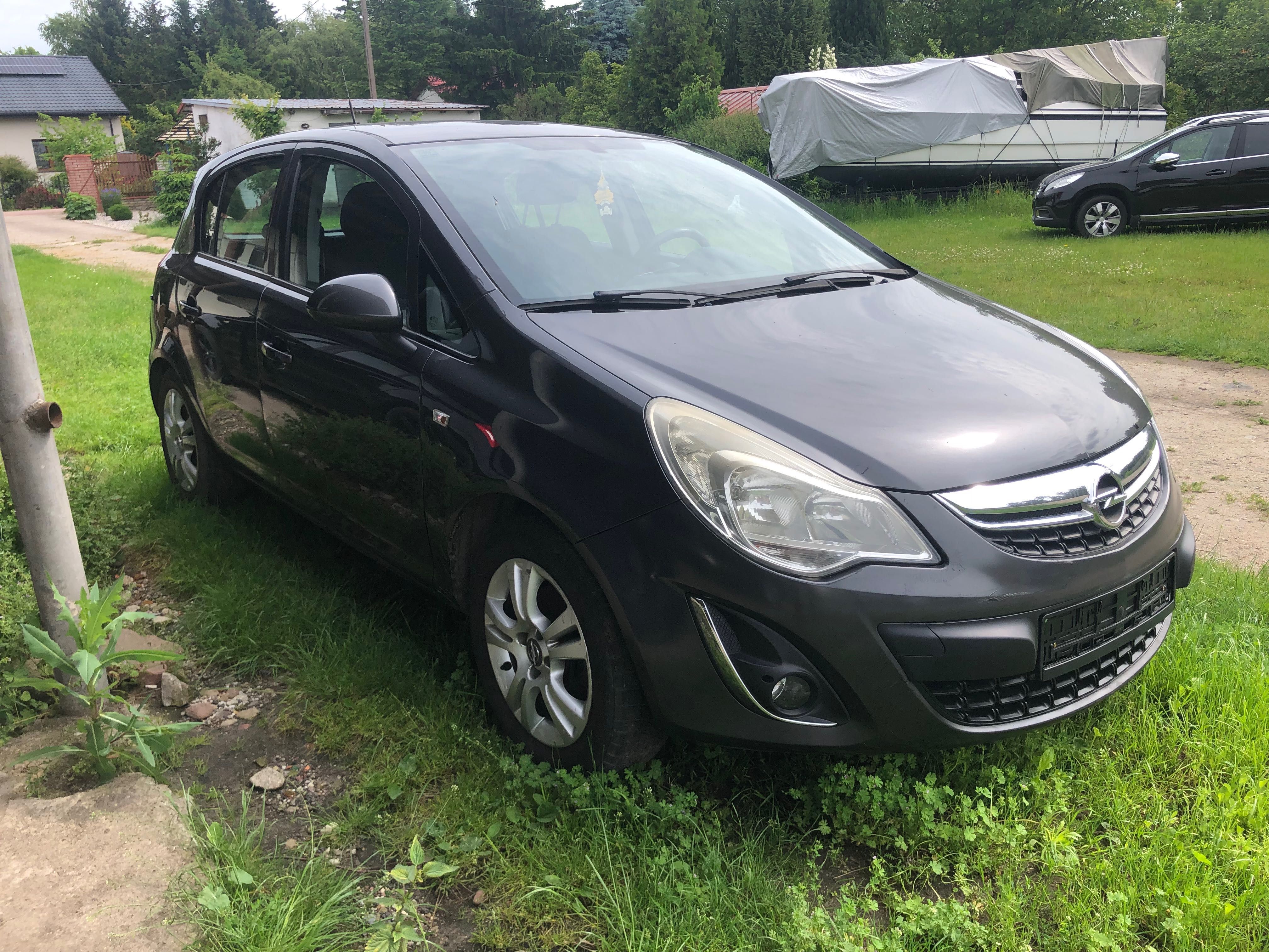 Corsa benzyna/gaz , mod 2012, lift, niski przebieg