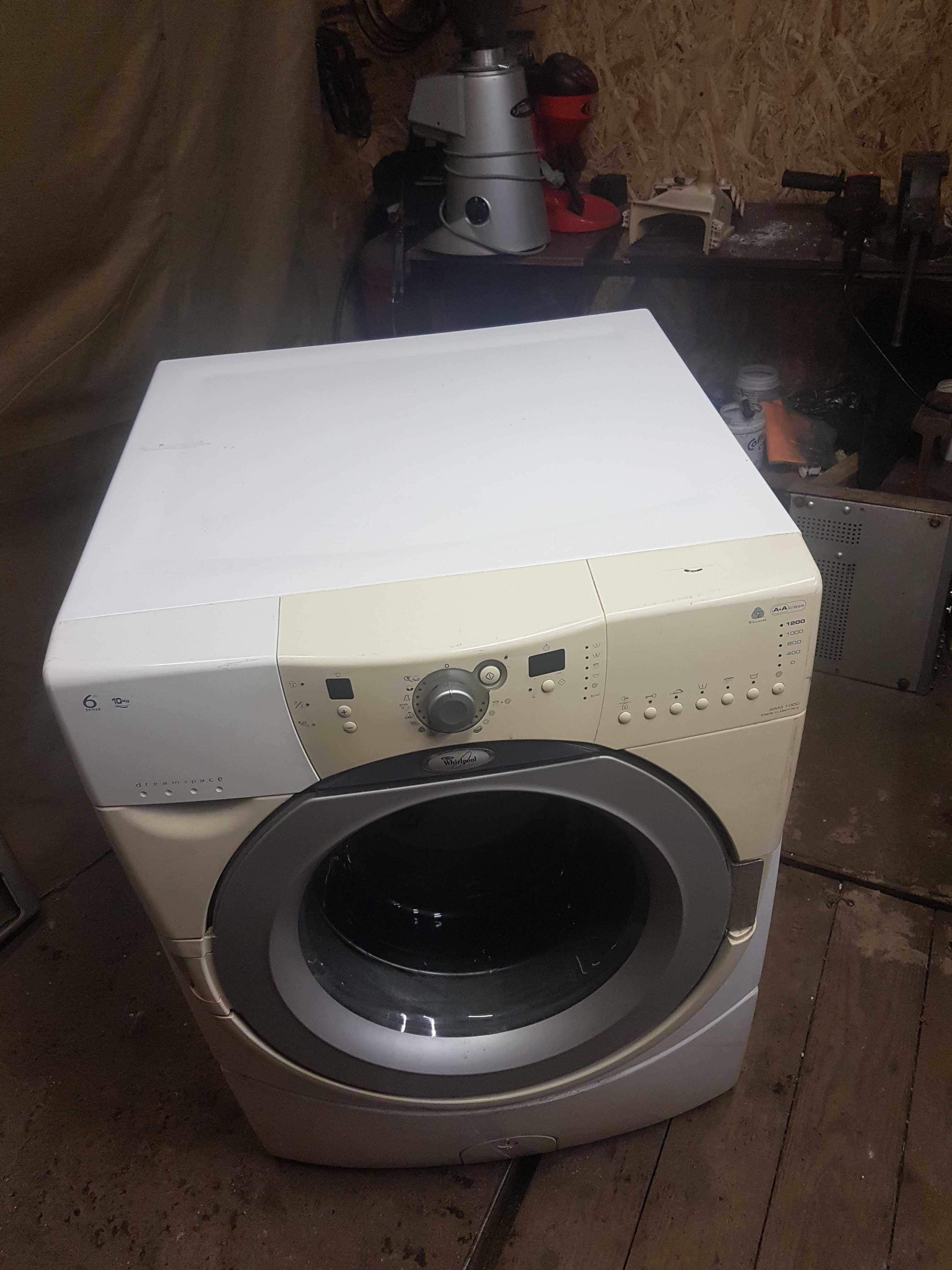 Стиральная машина Whirlpool AWM1000 на 10кг