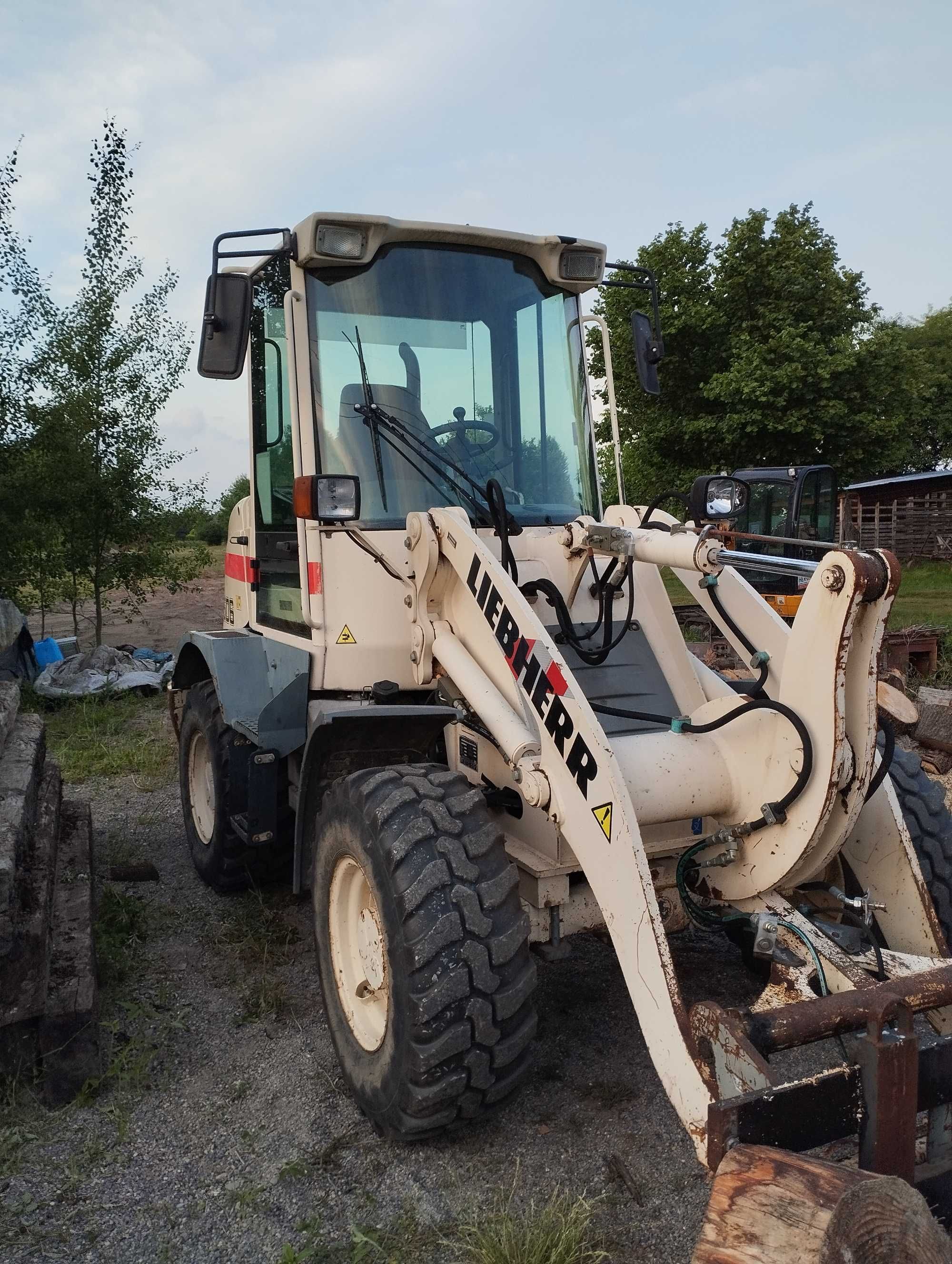 Liebherr 506 stereo 2005 wraz z łatą 2D 3mb widły łyżka krokodyl