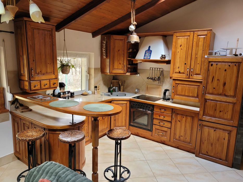 Klimatyczny Dom w lesie z Jaccuzi i Sauną.Imprezy okolicznościowe!