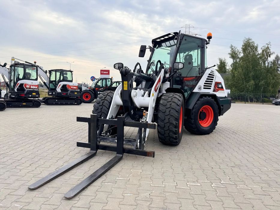 Bobcat L95  Bobcat L95 - po pokazowy 130mth