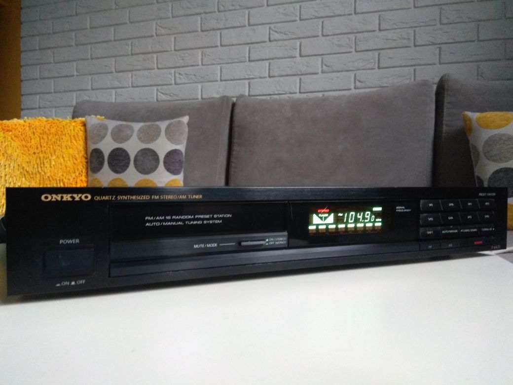 ONKYO  T-4430 radiowy tuner stereo HI-FI. Japan.