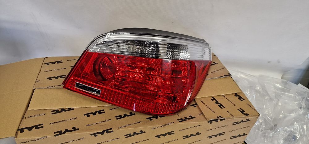 Lampa prawy tył bmw 5 e60 sedan m5 nowa tyc 03-07