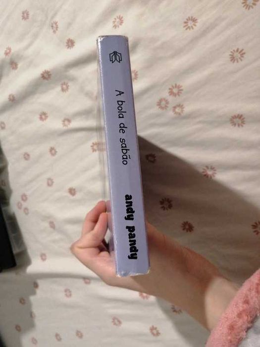 Livro que é um puzzle