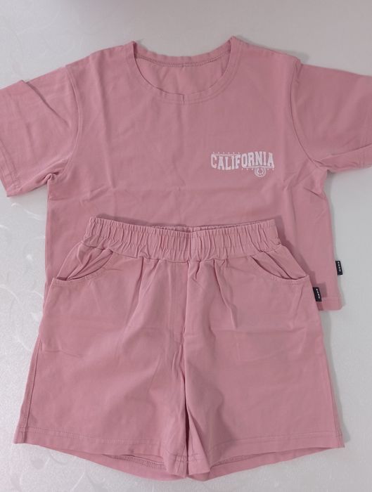 Шорти з футболкою