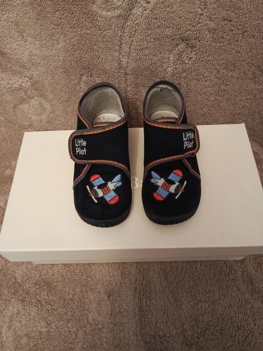 Kapcie bambosze 24 chłopiece