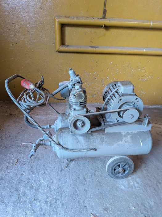 Kompresor warsztatowy, sprężarka