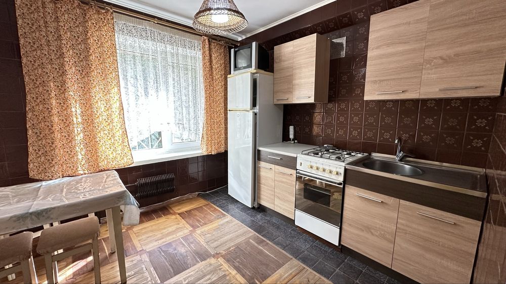 Оренда 2 к.кв. вул. Чарівна!AN