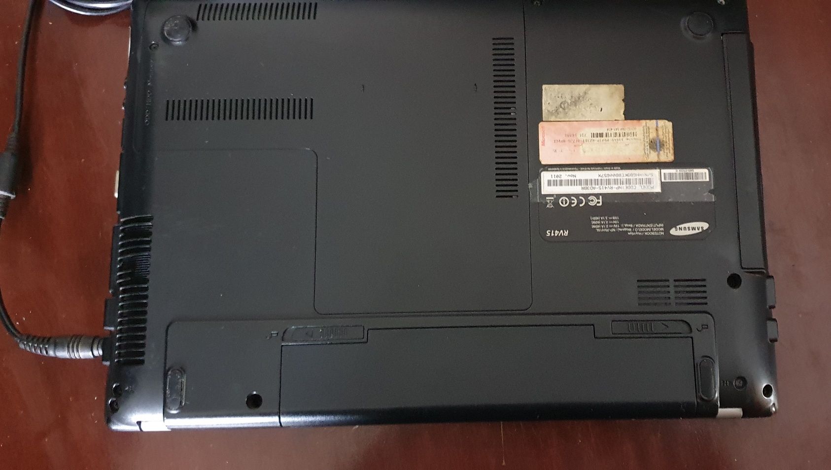 Vendo Portátil Samsung RV415 a funcionar