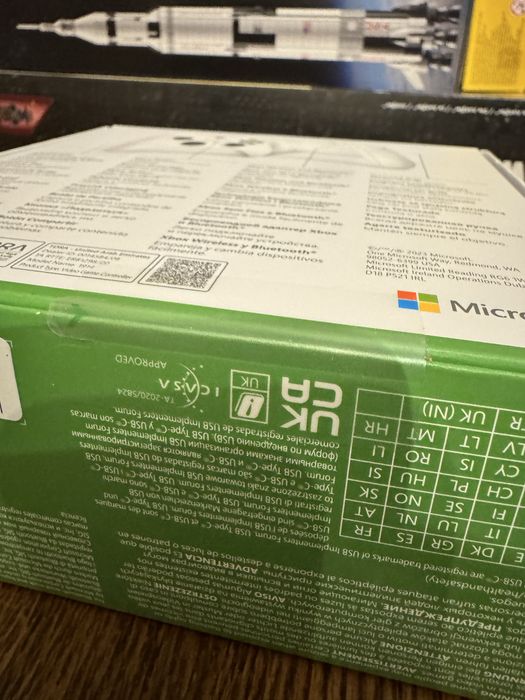 Nowy pad xbox series robot white