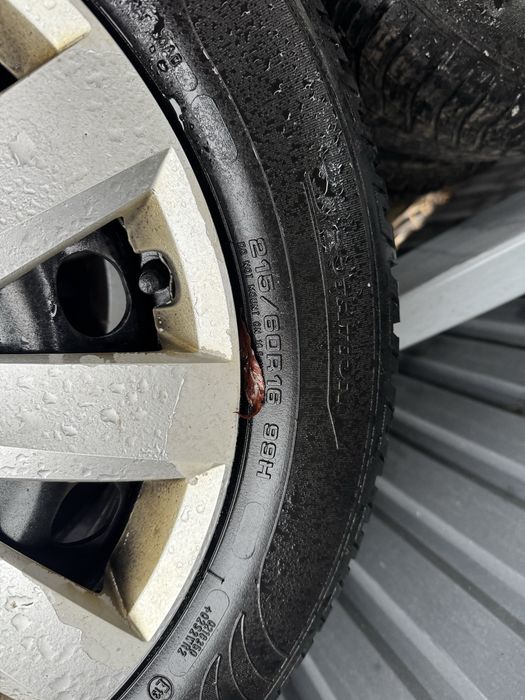 Комплект коліс на залізних дисках Volkswagen 215/60R16