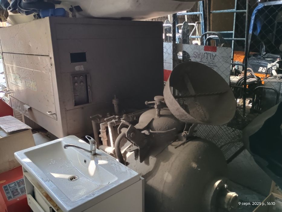 Пневмонагнетатель СО-242 на шасси