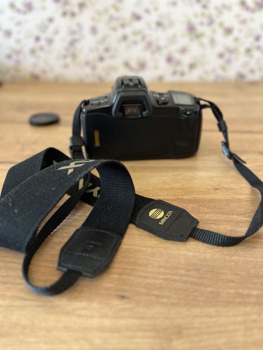 Плівкова фотокамера Minolta dynax 500si