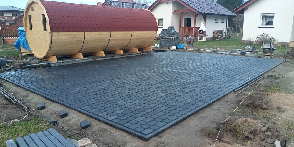 Profesjonalne układanie kostki brukowej. Budowa domków letniskowych.