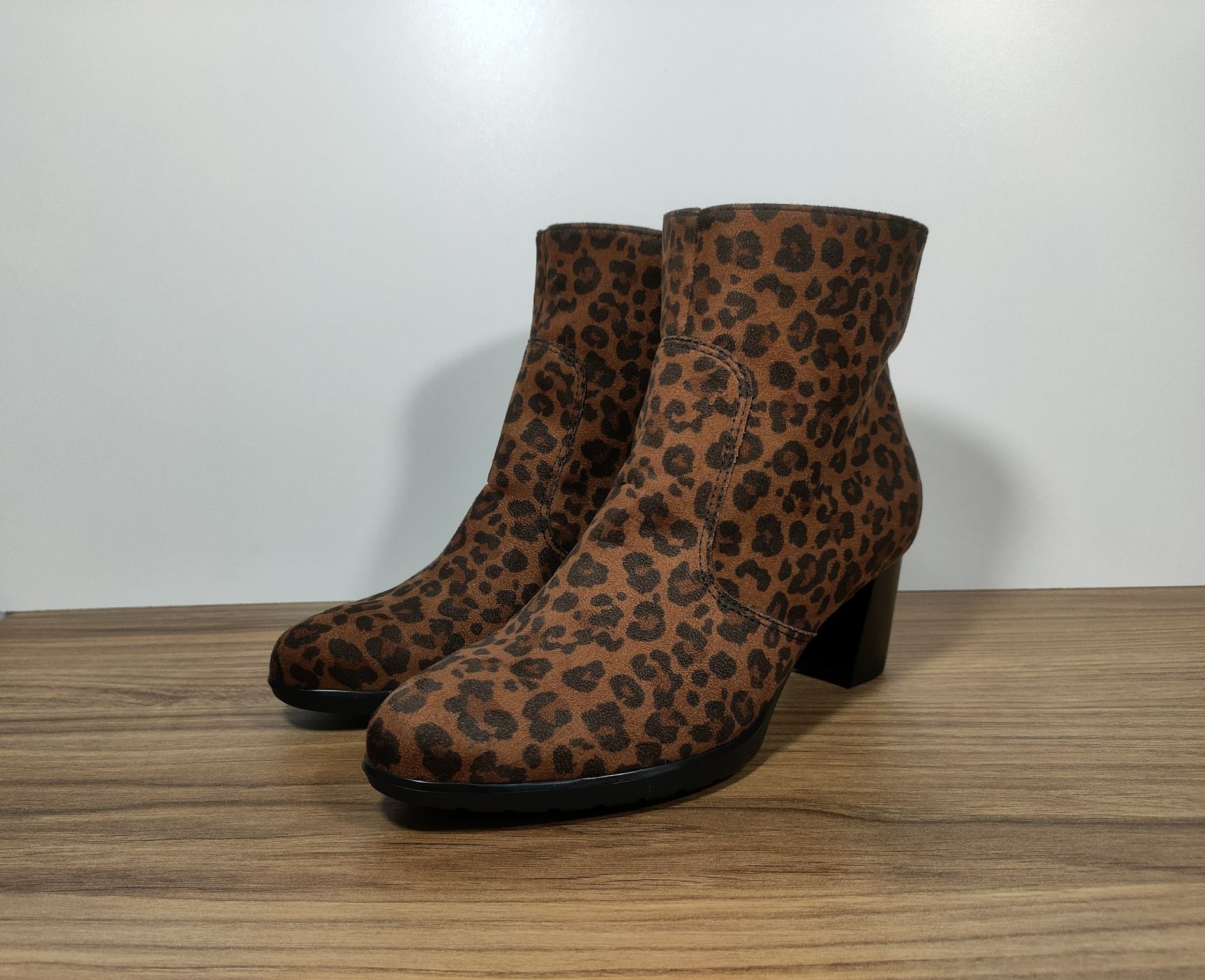 Buty Ara High Soft damskie panterka r. 3,5 36,5 24cm