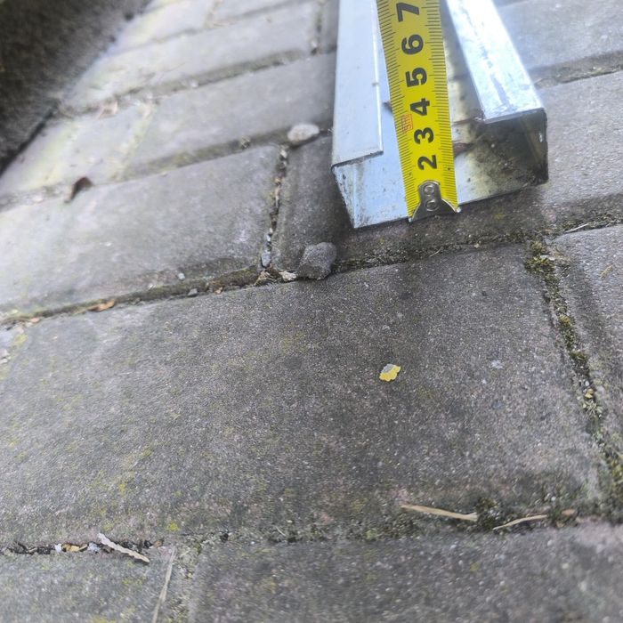 Profil stelarzowy stalowy gruby i mocny z Marantec