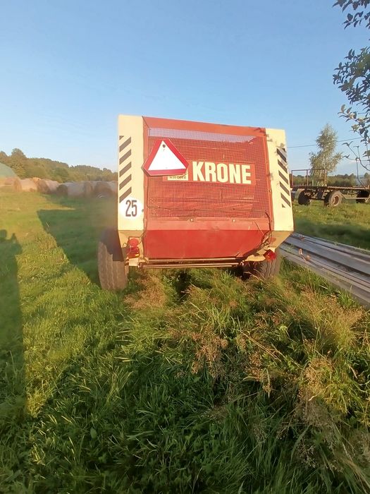 Prasa belująca Krone KR125 łańcuchowa